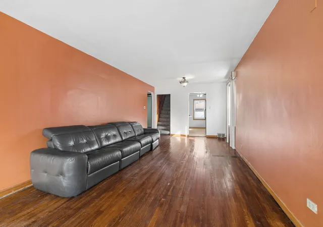 Photo 3 of Single family home for sale at 2868 W 84th Street, Chicago, IL 60652 | MLS# 12761691 | Listing updated on 2026-09-28