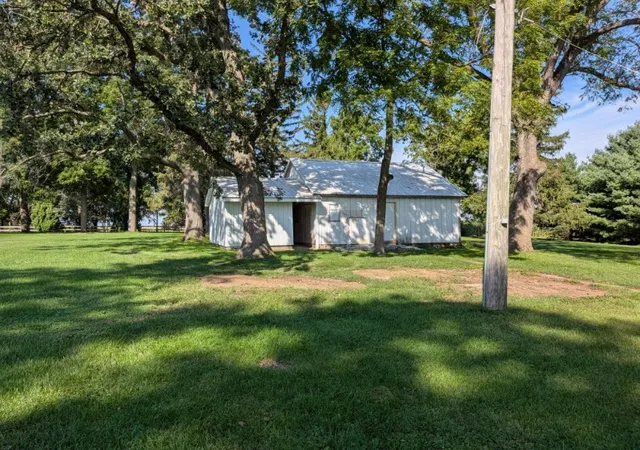 Photo 4 of Single family home for sale at 106 N Broadway St, Baileyville, IL 61007 | MLS# 12761692 | Listing updated on 2026-09-23