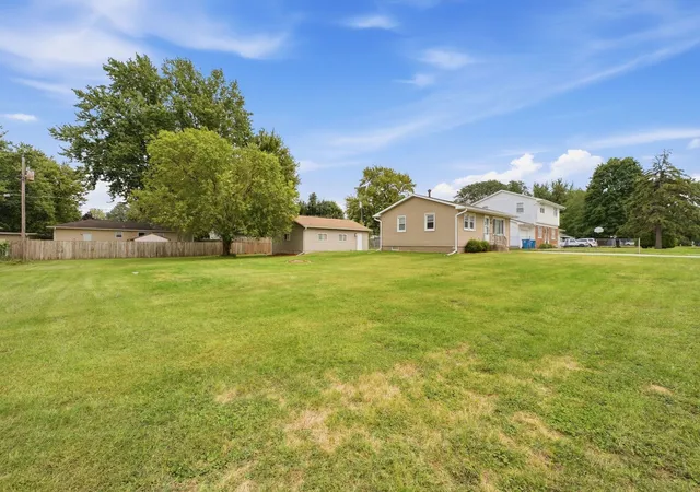 Photo 3 of Sale Pending at 1117 12th Street, Silvis, IL 61282 | MLS# 12761697 | Listing updated on 2026-10-05