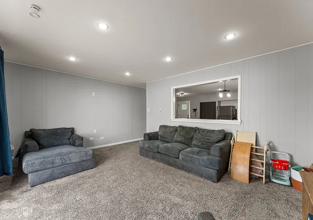 Photo 4 of Single family home for sale at 10 Tahoe St, Thornton, IL 60476 | MLS# 12761701 | Listing updated on 2026-10-01