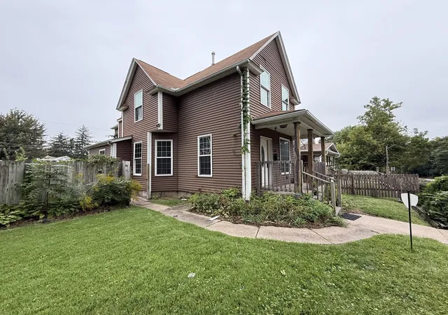 Photo 2 of Single family home for sale at 1316 25th Street, Rock Island, IL 61201 | MLS# 12761713 | Listing updated on 2026-09-24