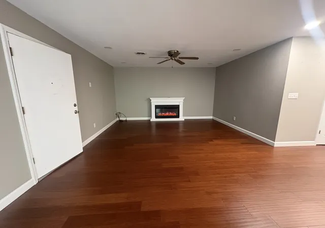 Listing Photo 4 - Condo for sale in building located at 430 N 11th St, Murphysboro, IL 62966 - Unit #8