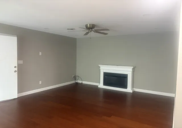 Listing Photo 5 - Condo for sale in building located at 430 N 11th St, Murphysboro, IL 62966 - Unit #8