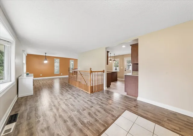 Photo 3 of Single family home for sale at 418 S Fairfield Ave, Lombard, IL 60148 | MLS# 12761740 | Listing updated on 2026-09-23