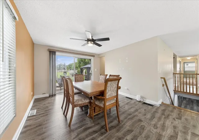 Photo 4 of Single family home for sale at 418 S Fairfield Ave, Lombard, IL 60148 | MLS# 12761740 | Listing updated on 2026-09-23