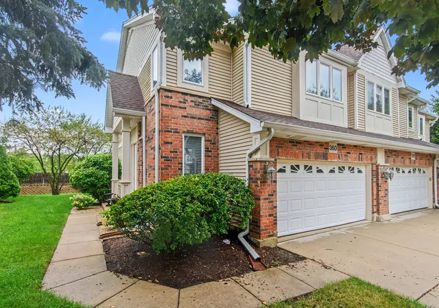 Photo 2 of Townhouse for sale at 360 Parkview Ter, Buffalo Grove, IL 60089 | MLS# 12761747 | Listing updated on 2026-09-22