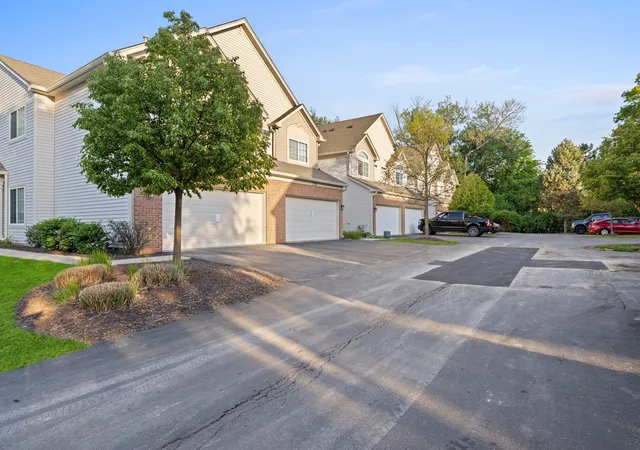Photo 3 of Townhouse for sale at 2247 Stoughton Dr, Aurora, IL 60502 | MLS# 12761749 | Listing updated on 2026-09-22