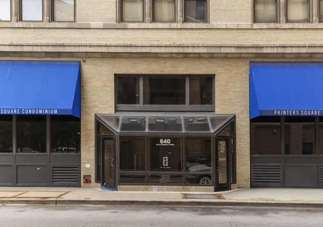 Photo 1 of Condo for sale at 640 S Federal St #802, Chicago, IL 60605 | MLS# 12761788 | Listing updated on 2026-09-19