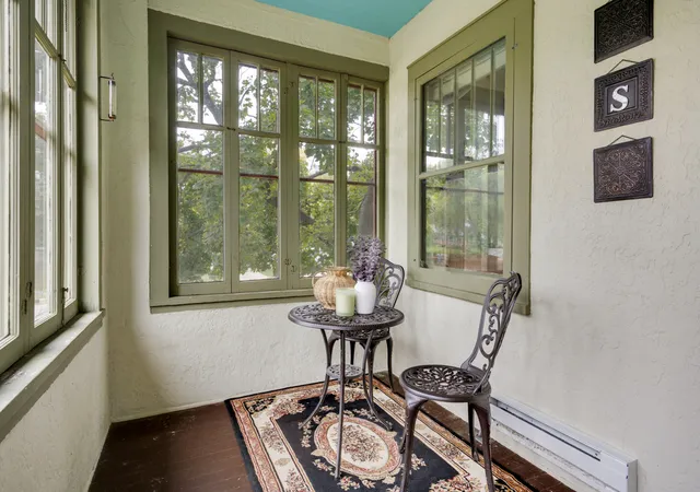 Photo 3 of Single family home for sale at 3 Center St, Algonquin, IL 60102 | MLS# 12761806 | Listing updated on 2026-10-24