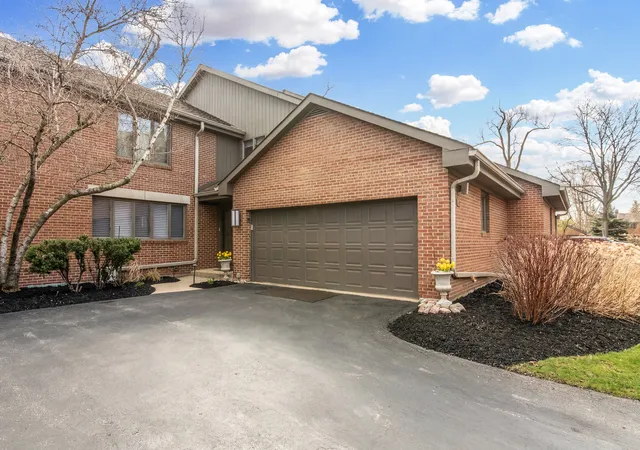Photo 1 of Townhouse for sale at 49 Park Ln #49, Park Ridge, IL 60068 | MLS# 12761827 | Listing updated on 2026-09-22