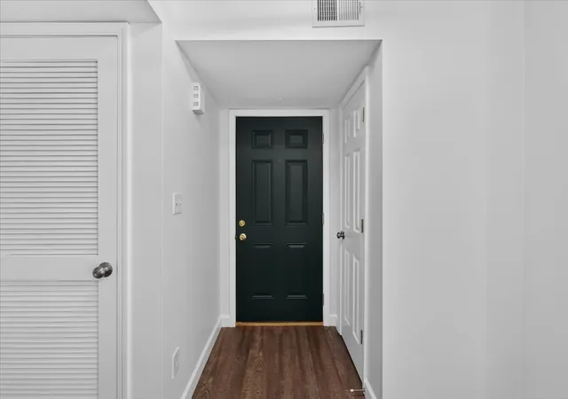 Photo 2 of Condo for sale at 1141 Arbor Crk Dr #1D, Saint Louis, MO 63122 | MLS# 12761843 | Listing updated on 2026-10-02