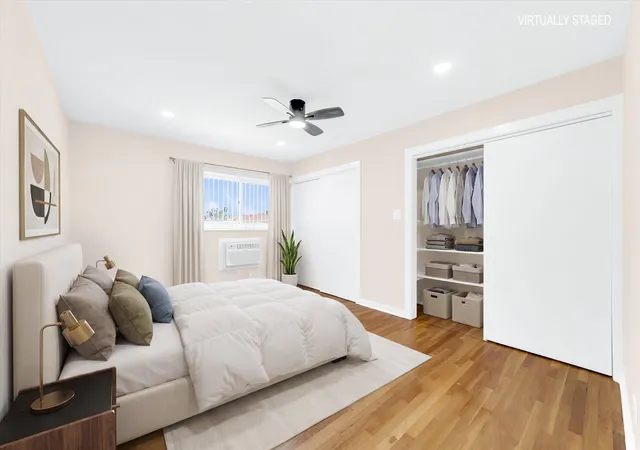Listing Photo 4 - Condo for sale in building located at 8852 N Leslie Ln, Des Plaines, IL 60016 - Unit #2C