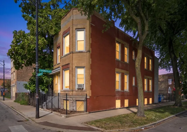 Multi family home for sale at 3900 W Division St, Chicago, IL 60651 | MLS# 12761895