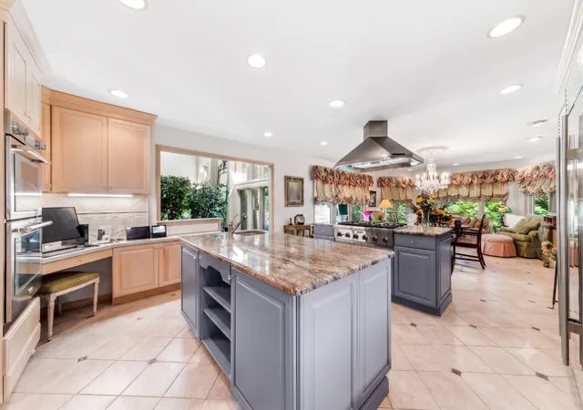 Photo 3 of Single family home for sale at 304 Apple River Dr, Naperville, IL 60565 | MLS# 12761906 | Listing updated on 2026-10-01