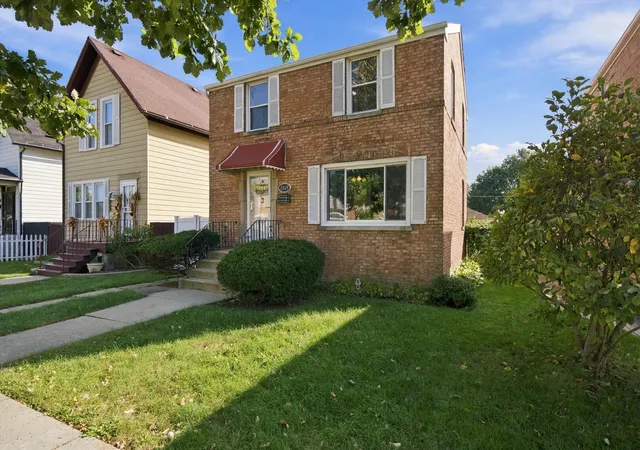 Photo 1 of Single family home for sale at 3321 W 83rd Place, Chicago, IL 60652 | MLS# 12761927 | Listing updated on 2026-10-22