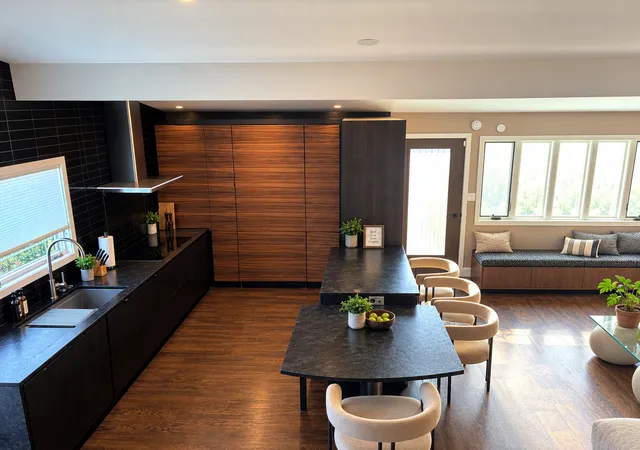 Photo 4 of Single family home for sale at 5925 S Natoma Ave, Chicago, IL 60638 | MLS# 12761949 | Listing updated on 2026-09-21