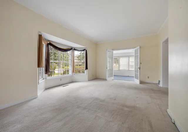 Photo 4 of Single family home for sale at 302 N State St, Marengo, IL 60152 | MLS# 12761951 | Listing updated on 2026-09-23