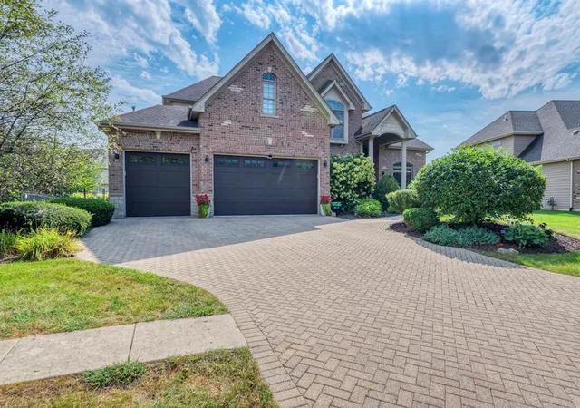 Photo 3 of Single family home for sale at 1190 Washington St, Bolingbrook, IL 60490 | MLS# 12761966 | Listing updated on 2026-09-19