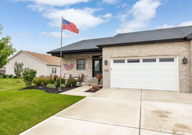 Photo 3 of House for sale at 26428 W Stephanie Dr, Channahon, IL 60410 | MLS# 12761969 | Listing updated on 2026-10-01