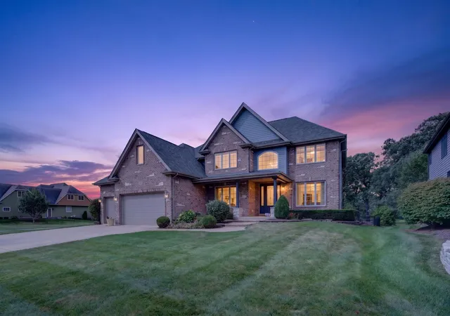Photo 2 of Single family home for sale at 21052 S States Ln, Shorewood, IL 60404 | MLS# 12761974 | Listing updated on 2026-09-24