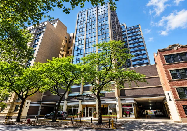 Condo for sale at 3110 N Sheridan Rd #1407, Chicago, IL 60657 | MLS# 12761991
