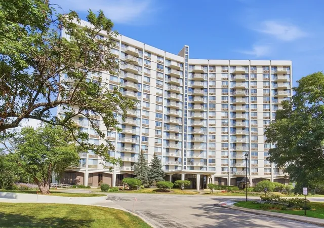 Condo for sale at 40 N Tower Rd #7E, Oak Brook, IL 60523 | MLS# 12761995