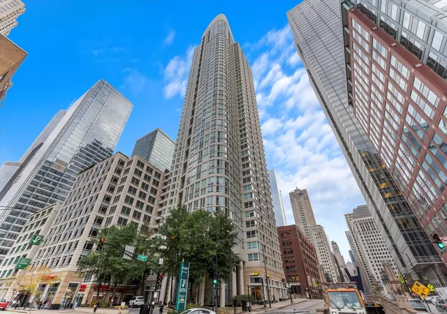 Condo for sale at 345 N Lasalle Dr #806, Chicago, IL 60654 | MLS# 12762003