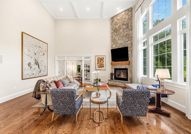 Photo 3 of Single family home for sale at 25 Holly Cir, Weston, MA 02493 | MLS# 12762025 | Listing updated on 2026-09-22