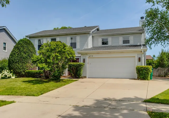 Photo 2 of Single family home for sale at 410 Lamont Ter, Buffalo Grove, IL 60089 | MLS# 12762043 | Listing updated on 2026-09-22