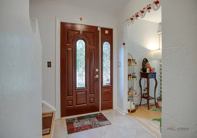 Photo 4 of Single family home for sale at 410 Lamont Ter, Buffalo Grove, IL 60089 | MLS# 12762043 | Listing updated on 2026-09-22