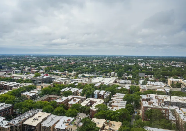 Photo 2 of Condo for sale at 5415 N Sheridan Rd #2914, Chicago, IL 60640 | MLS# 12762052 | Listing updated on 2026-09-17