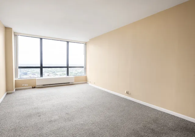 Photo 4 of Condo for sale at 5415 N Sheridan Rd #2914, Chicago, IL 60640 | MLS# 12762052 | Listing updated on 2026-09-17