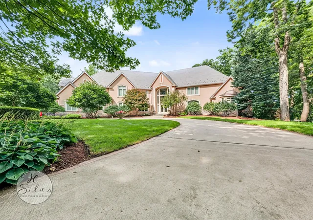 Photo 1 of Mansion for sale at 11022 Ayrshire Ct, Woodstock, IL 60098 | MLS# 12762055 | Listing updated on 2026-09-29