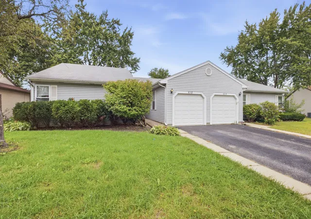 Photo 1 of Townhouse for sale at 610 Lyon Ct, Buffalo Grove, IL 60089 | MLS# 12762104 | Listing updated on 2026-09-24