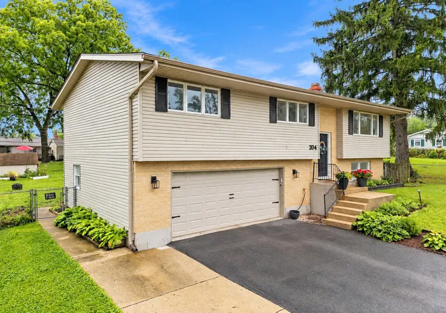 Photo 1 of Single family home for sale at 204 Wander Way, Lake In The Hills, IL 60156 | MLS# 12762115 | Listing updated on 2026-09-30