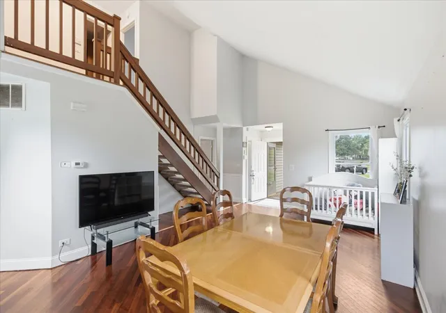 Listing Photo 4 - Condo for sale in building located at 369 Trailside Ct, Carol Stream, IL 60188