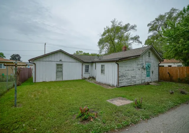 Photo 3 of Sale Pending at 2726 9th Street, Rockford, IL 61109 | MLS# 12762140 | Listing updated on 2026-09-19