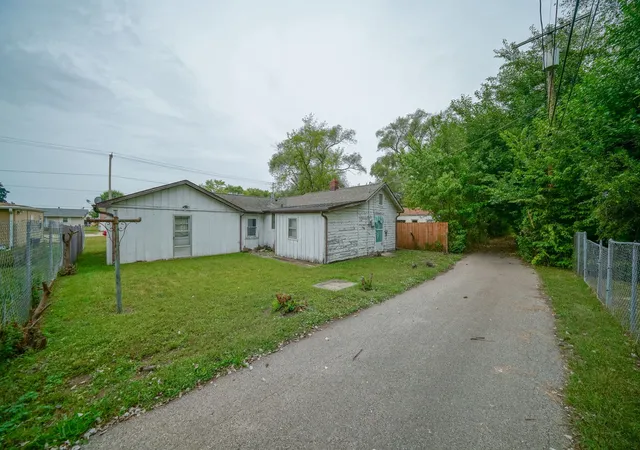 Photo 4 of Sale Pending at 2726 9th Street, Rockford, IL 61109 | MLS# 12762140 | Listing updated on 2026-09-19