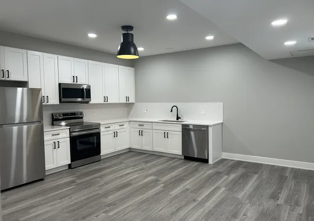 Photo 3 of Townhouse for sale at 2850 W Harrison St #B, Chicago, IL 60612 | MLS# 12762152 | Listing updated on 2026-09-23