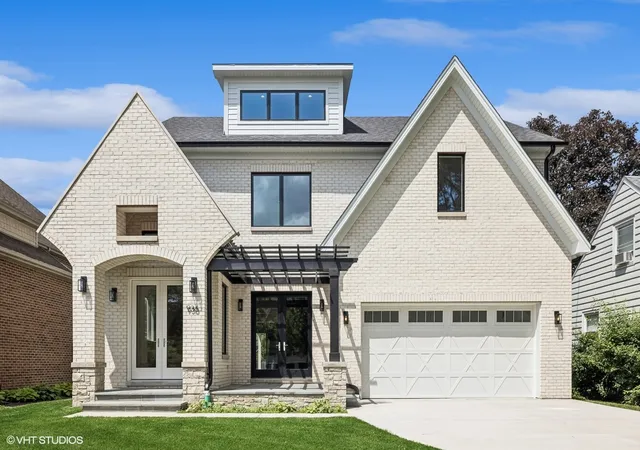 Photo 2 of Single family home for sale at 215 N Glade Ave, Elmhurst, IL 60126 | MLS# 12762154 | Listing updated on 2026-09-17