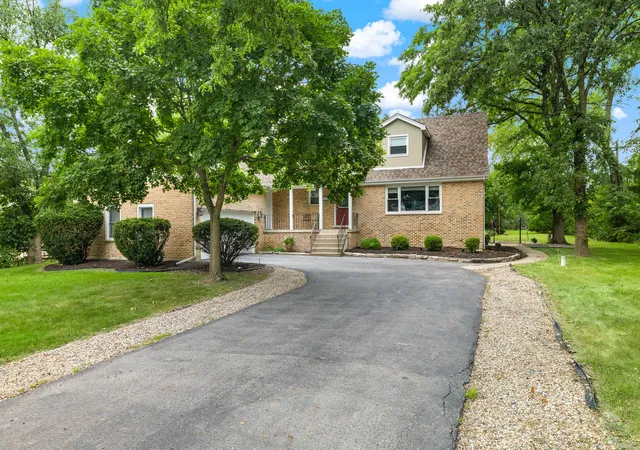 Photo 3 of Single family home for sale at 24332 S State Line Rd, Crete, IL 60417 | MLS# 12762157 | Listing updated on 2026-09-23
