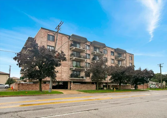 Condo for sale at 7525 W Lawrence Ave #505, Harwood Heights, IL 60706 | MLS# 12762161