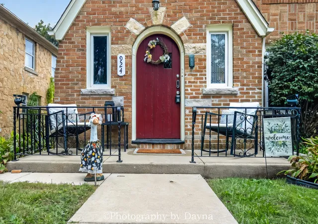 Photo 1 of Single family home for sale at 924 S Myrtle Ave, Kankakee, IL 60901 | MLS# 12762181 | Listing updated on 2026-09-19