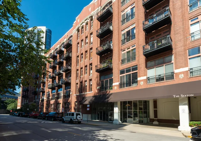 Condo for sale at 360 W Illinois St #8A, Chicago, IL 60654 | MLS# 12762186