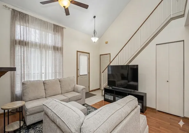 Photo 3 of Townhouse for sale at 2223 Teton Pkwy, Algonquin, IL 60102 | MLS# 12762191 | Listing updated on 2026-09-29