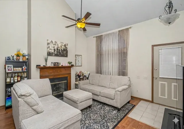 Photo 4 of Townhouse for sale at 2223 Teton Pkwy, Algonquin, IL 60102 | MLS# 12762191 | Listing updated on 2026-09-29