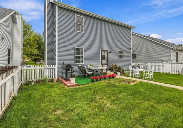 Photo 4 of Single family home for sale at 1314 Montgomery St, Urbana, IL 61802 | MLS# 12762209 | Listing updated on 2026-09-24