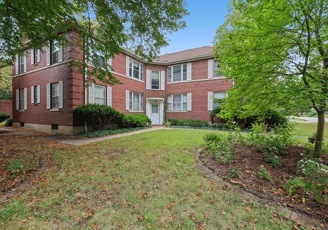 Photo 1 of Condo for sale at 1510 S Race St #4, Urbana, IL 61801 | MLS# 12762218 | Listing updated on 2026-09-24