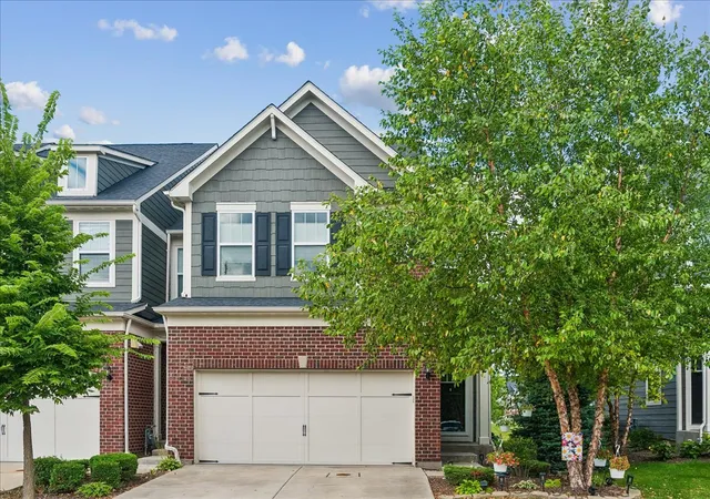 Townhouse for sale at 162 Waverly Ct, Bloomingdale, IL 60108 | MLS# 12762220