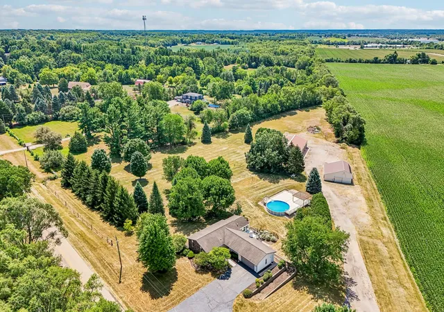 Photo 1 of Single family home for sale at 6797 Manchester Rd, South Beloit, IL 61080 | MLS# 12762221 | Listing updated on 2026-09-23